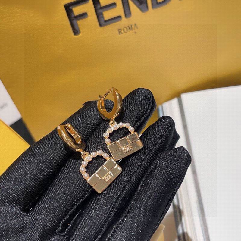Fendi earring 10lyr17